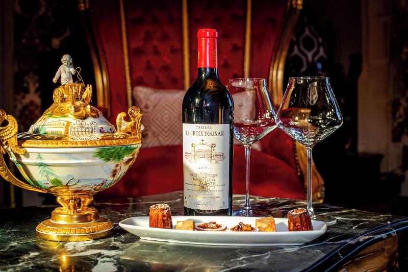 Château Le Prieuré - Younan Collection image