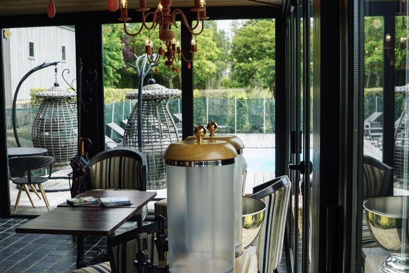 Manoir Des Douets Fleuris image