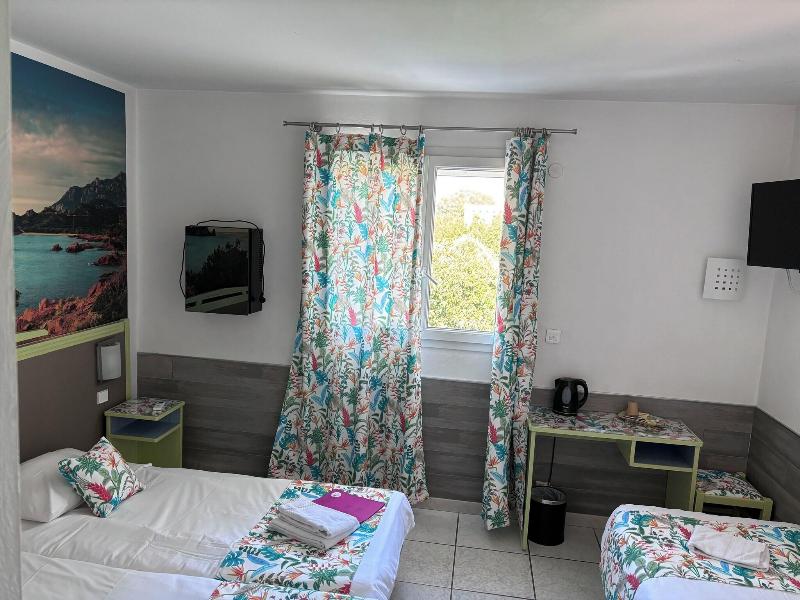 Hôtel de la Mer image