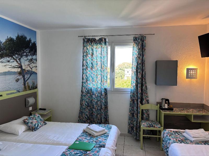 Hôtel de la Mer image