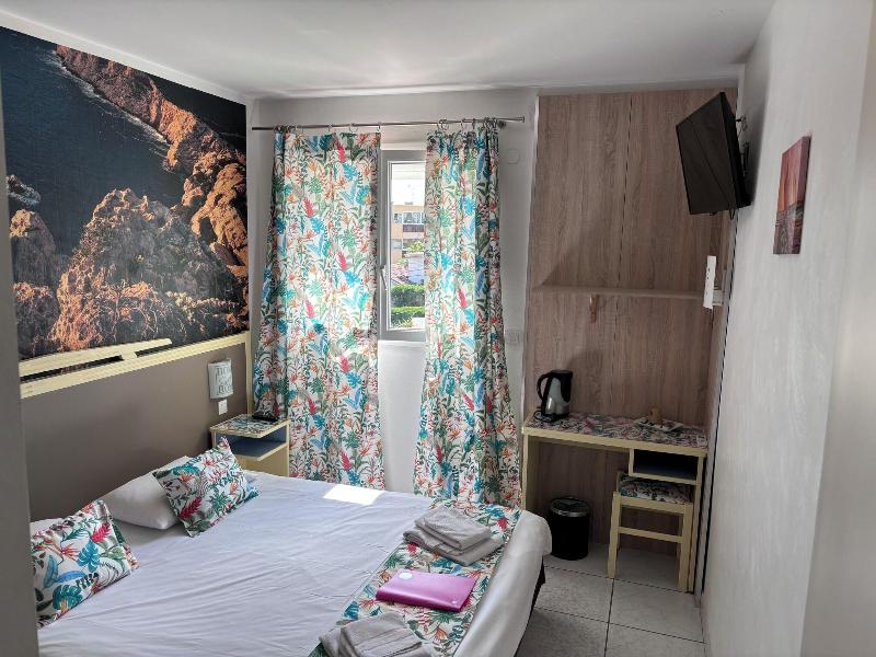 Hôtel de la Mer image