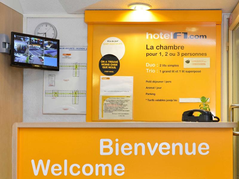 Hotelf1 Tours Nord image