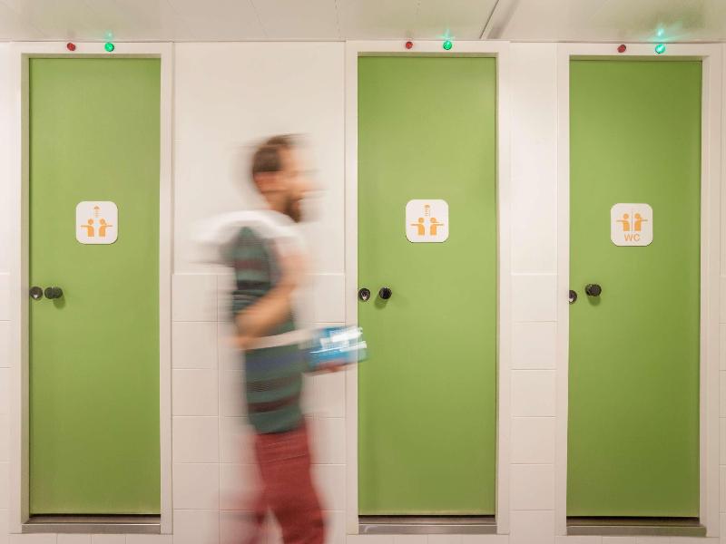 Hotelf1 Tours Nord image