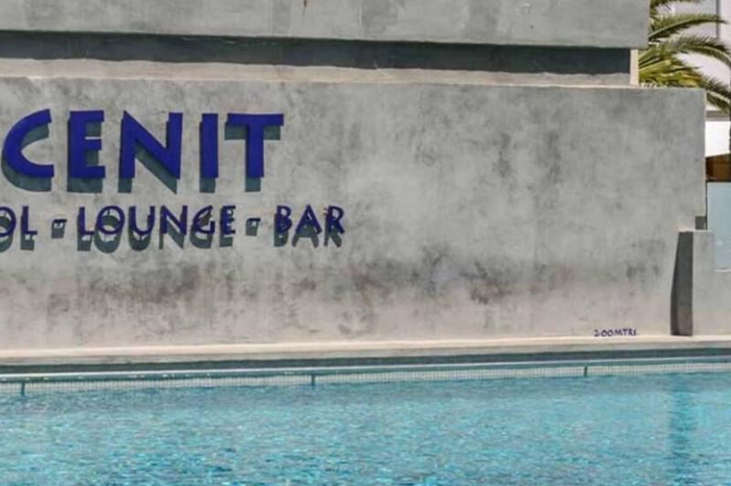 Hotel Cenit & Apts. Sol y Viento image