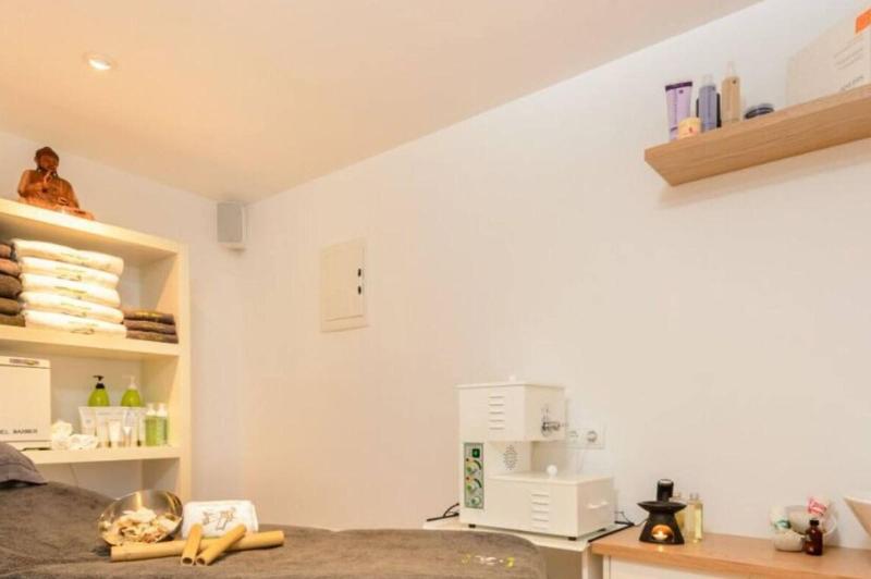 Hotel Cenit & Apts. Sol y Viento image