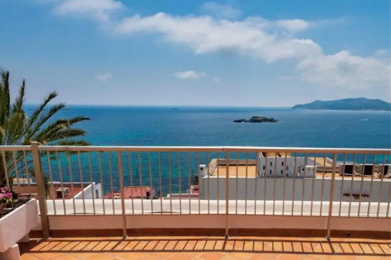 Hotel Cenit & Apts. Sol y Viento image