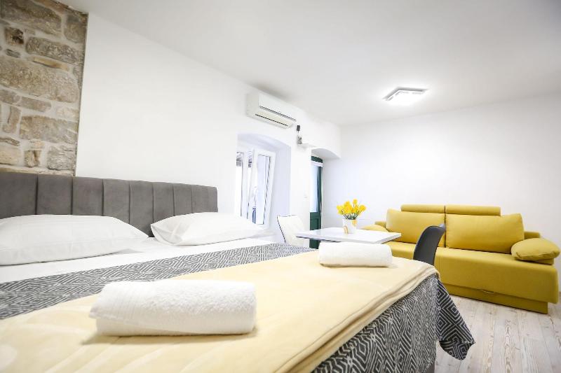 Villa Kate image