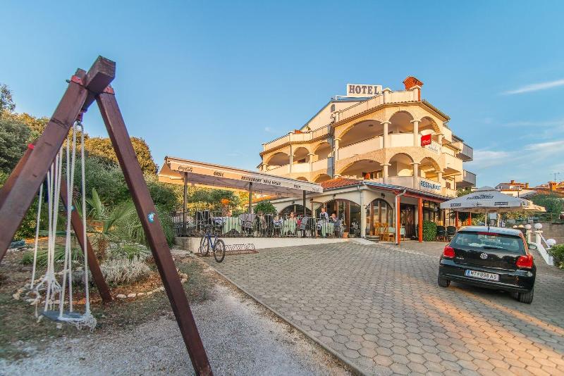 Hotel Villa Vrsar — general view