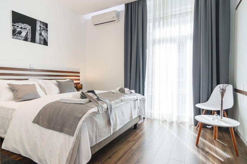 Prima Luxury Rooms image