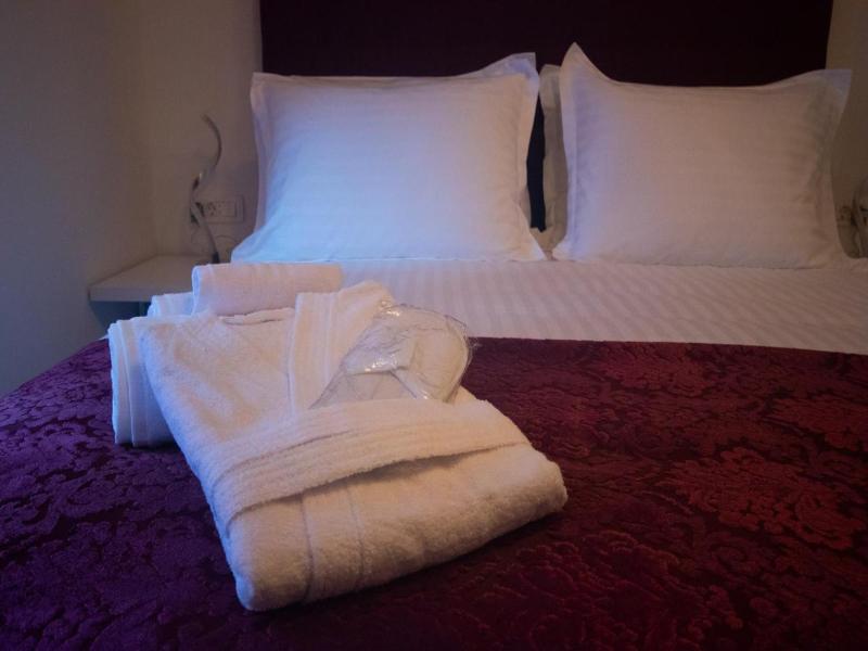 Prima Luxury Rooms image