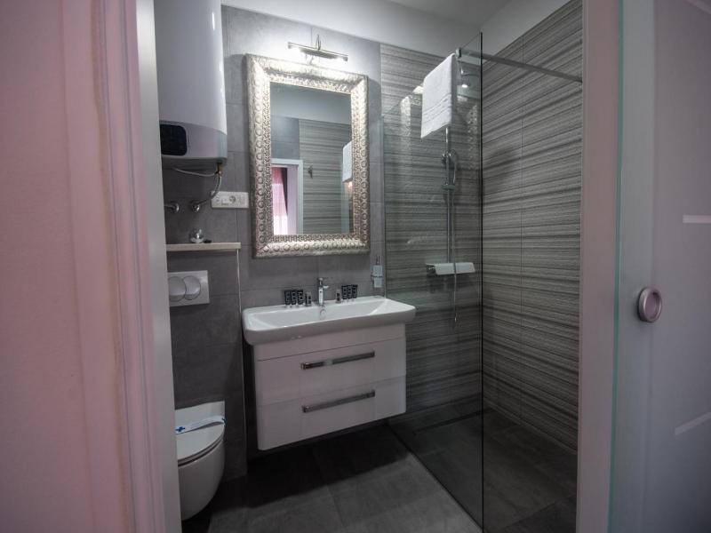 Prima Luxury Rooms image