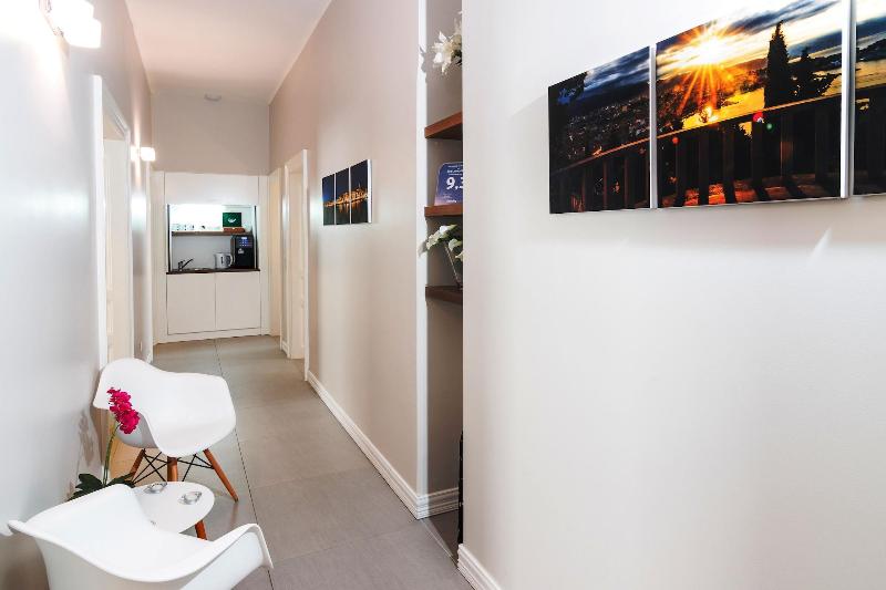 Prima Luxury Rooms image