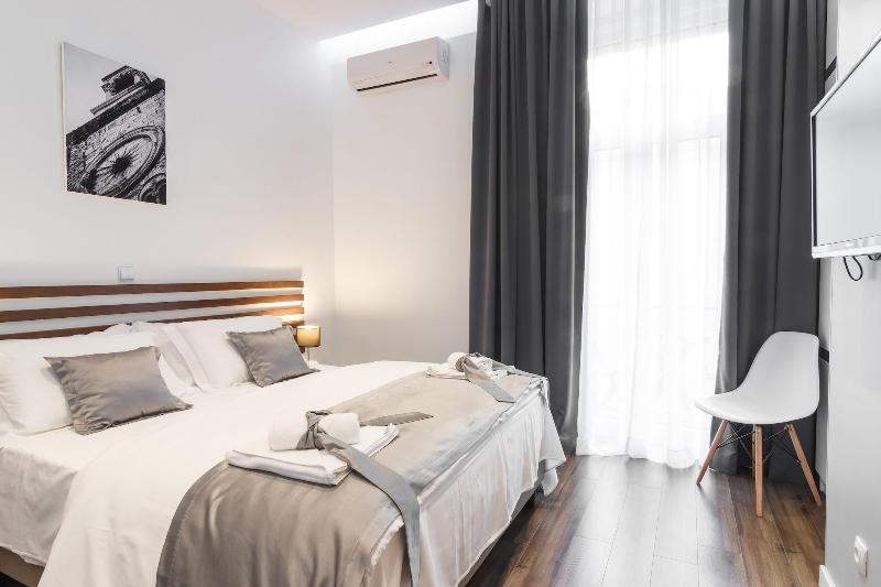 Prima Luxury Rooms image