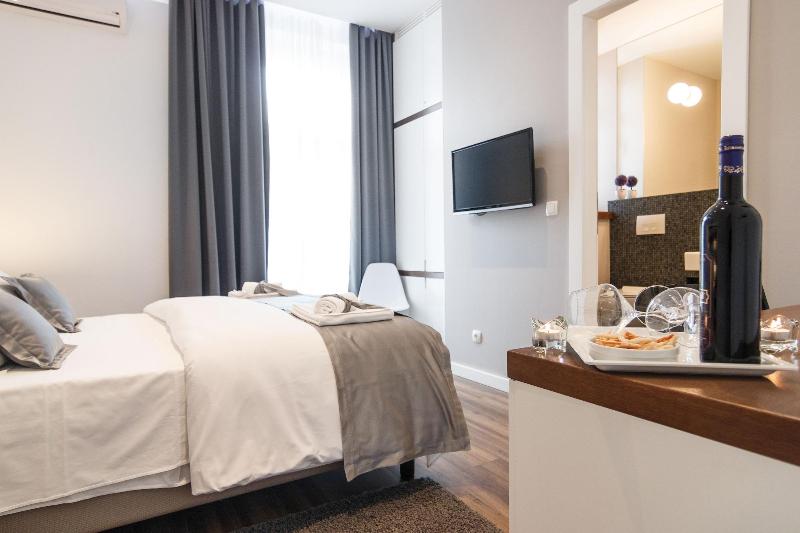 Prima Luxury Rooms image