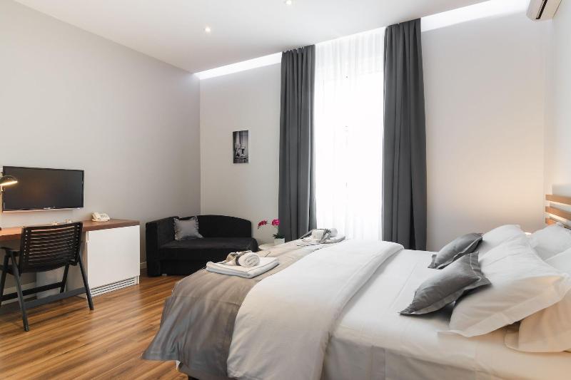 Prima Luxury Rooms image