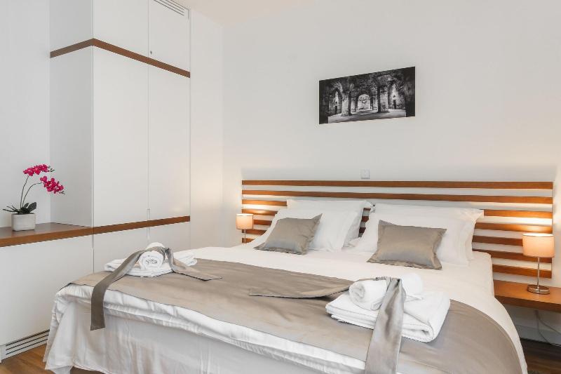 Prima Luxury Rooms image
