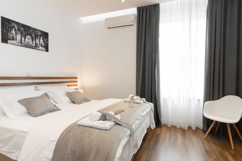 Prima Luxury Rooms image