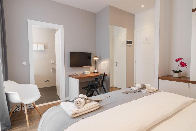 Prima Luxury Rooms image