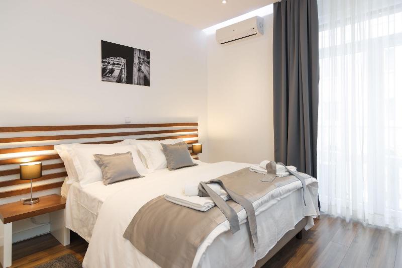 Prima Luxury Rooms image