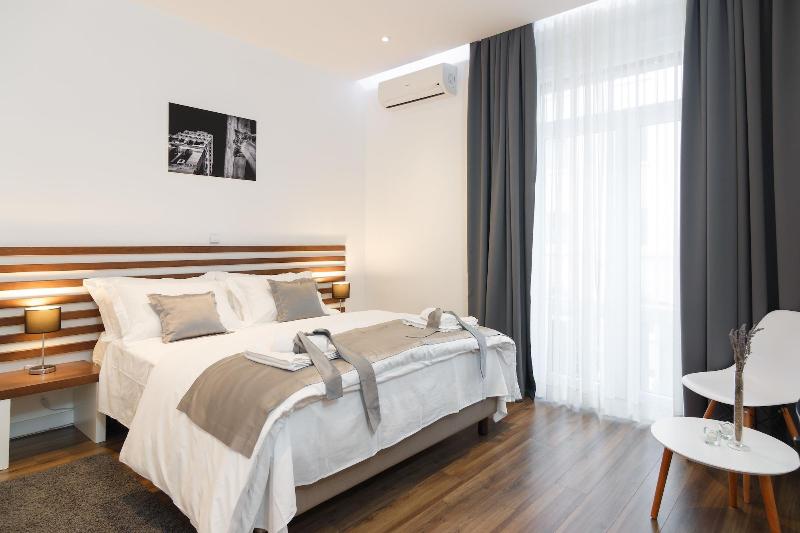 Prima Luxury Rooms image