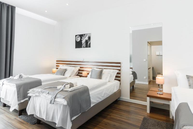 Prima Luxury Rooms image