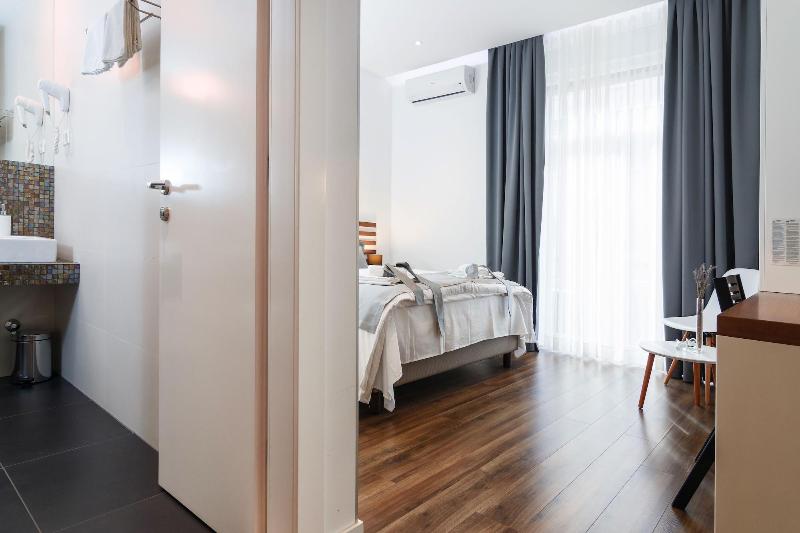 Prima Luxury Rooms image