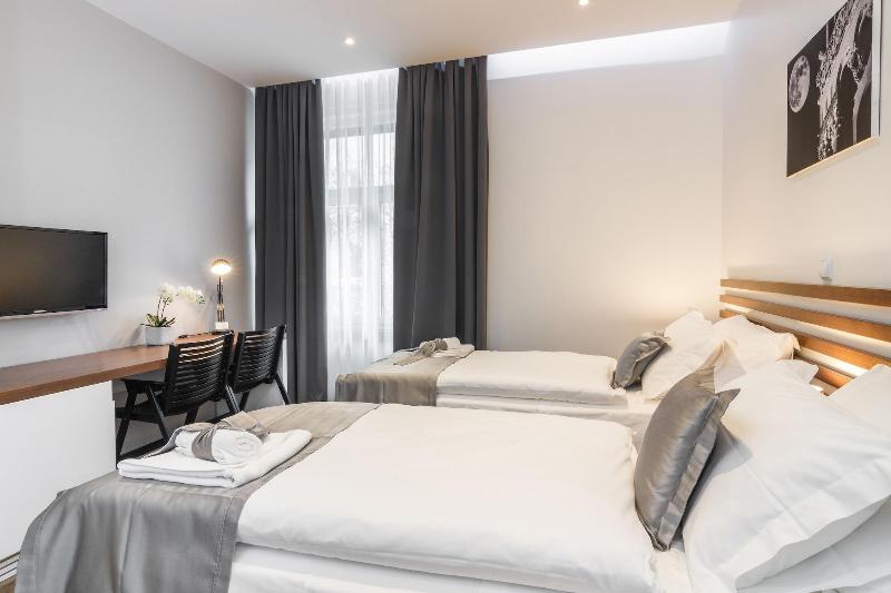 Prima Luxury Rooms image