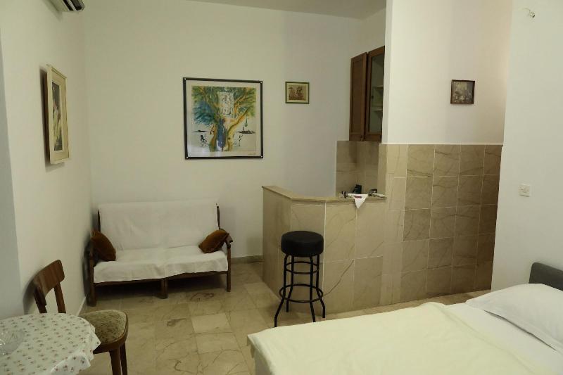 Malena Palace image
