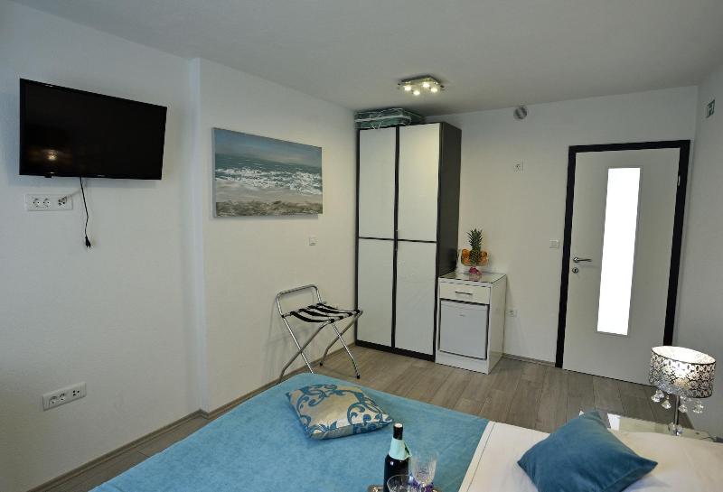 Kuzma Rooms 2 image