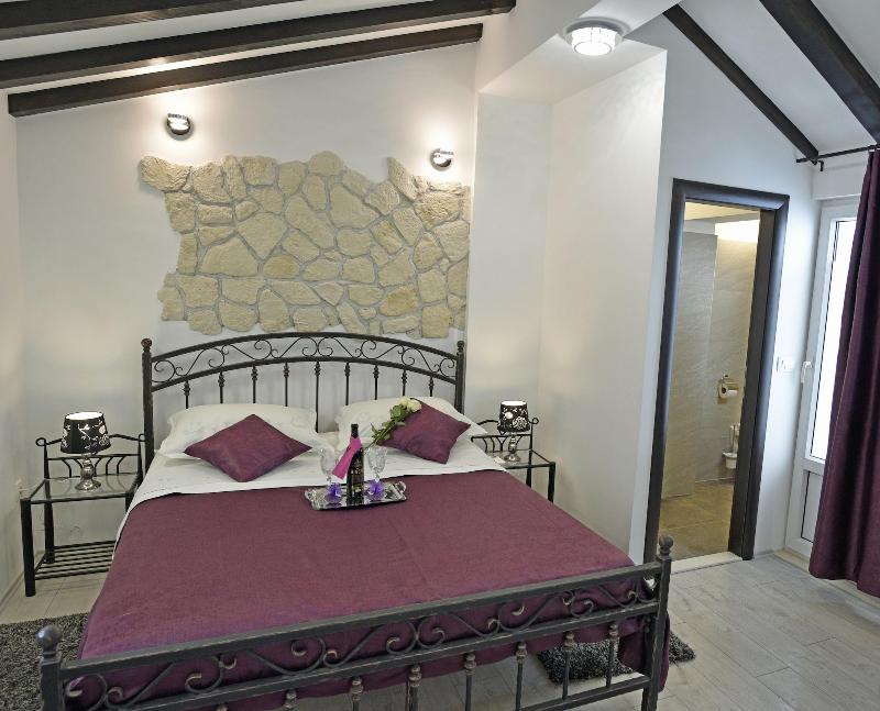 Kuzma Rooms 2 image