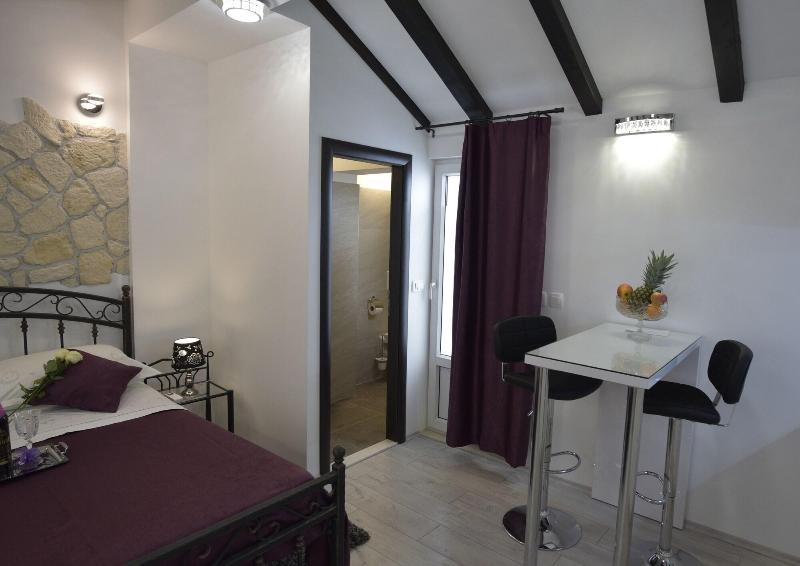 Kuzma Rooms 2 image