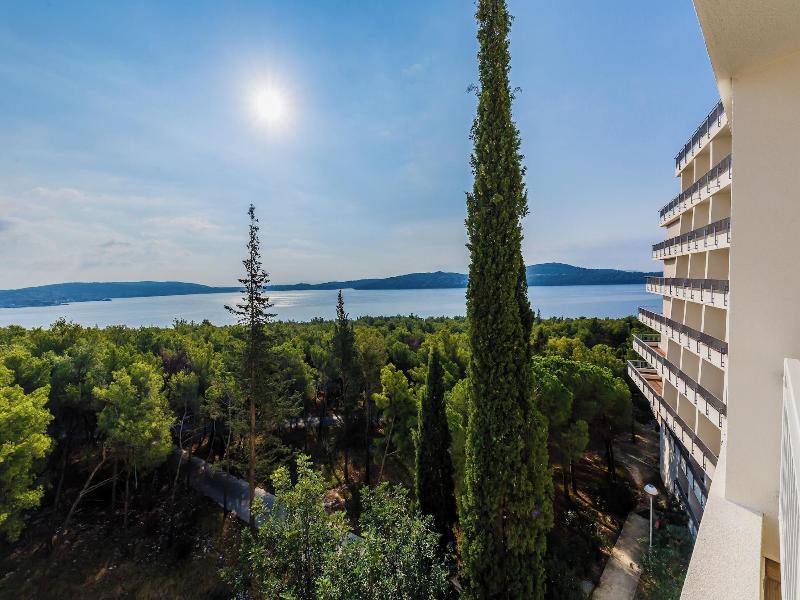 Hotel Medena Plus image