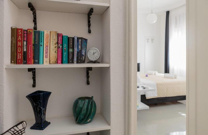 Peristyle Luxury Rooms image