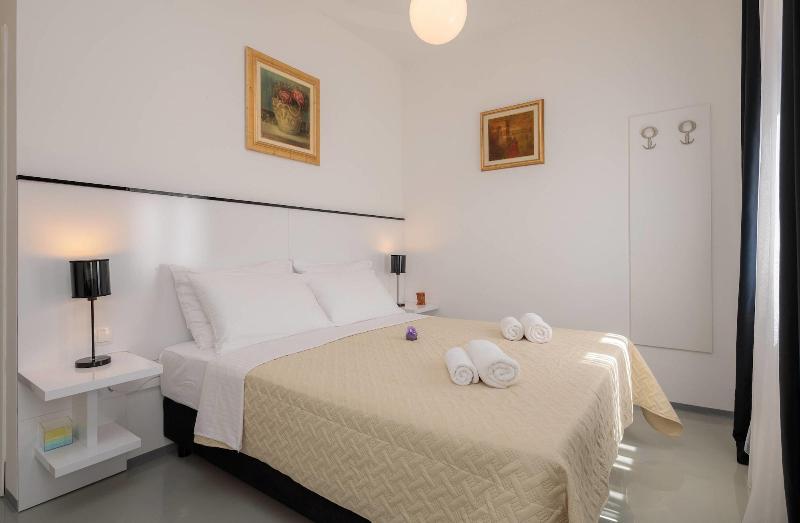 Peristyle Luxury Rooms image