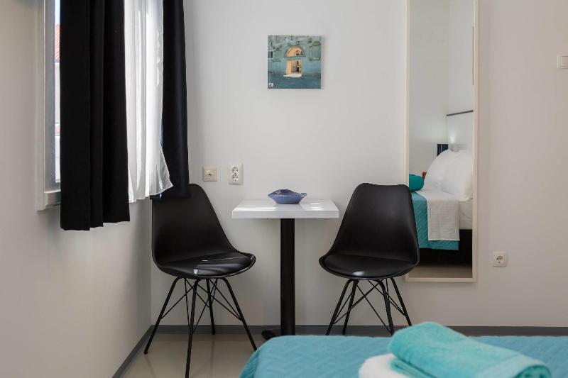 Peristyle Luxury Rooms image