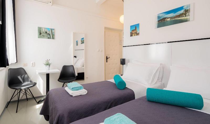 Peristyle Luxury Rooms image