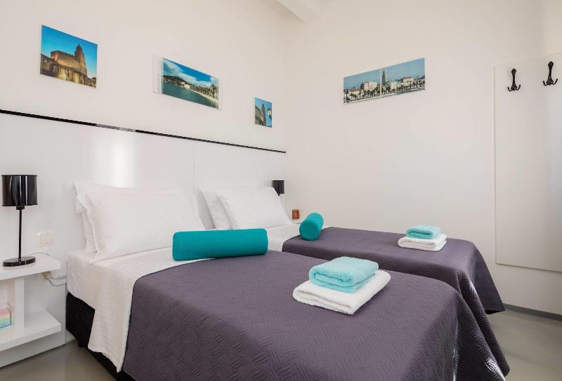 Peristyle Luxury Rooms image