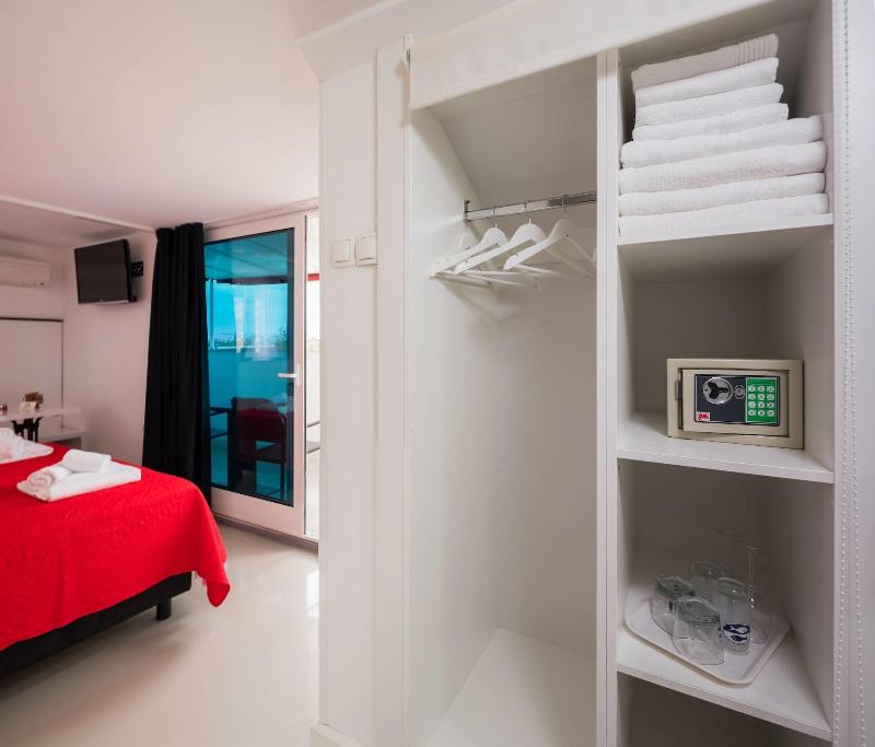 Peristyle Luxury Rooms image