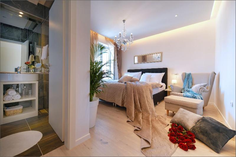 Via Porto Rooms image