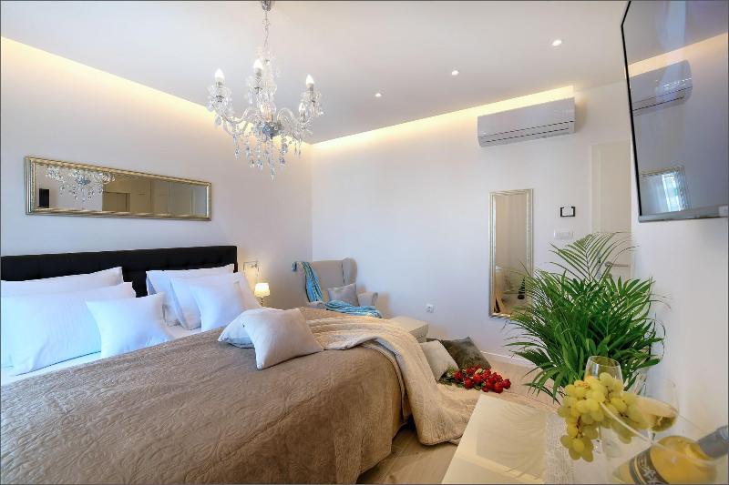 Via Porto Rooms image