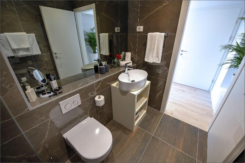 Via Porto Rooms image