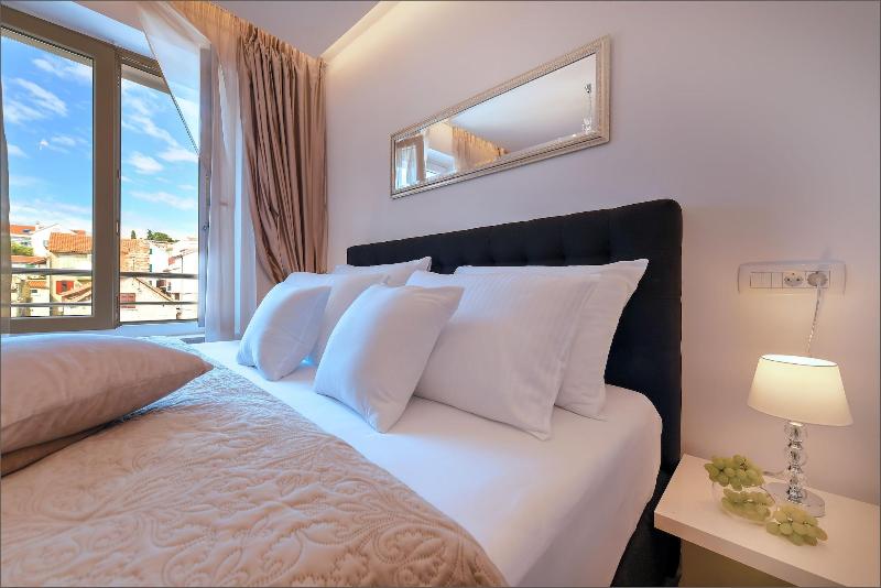 Via Porto Rooms image
