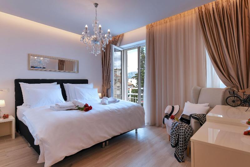 Via Porto Rooms image