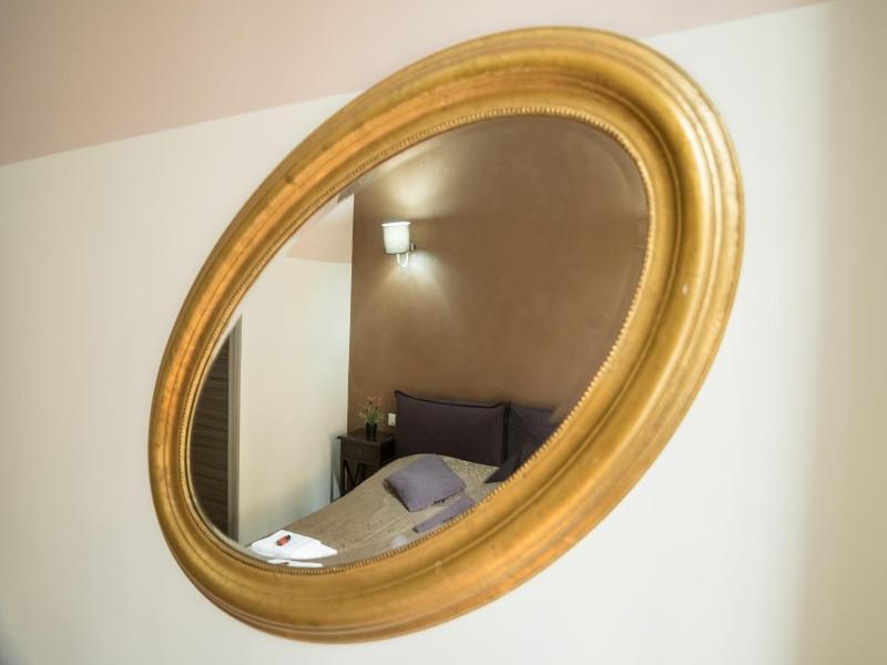Il Sesto Suites Central image