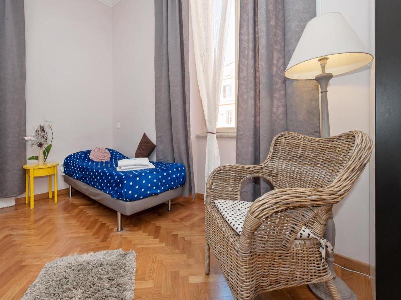 Il Sesto Suites Central image