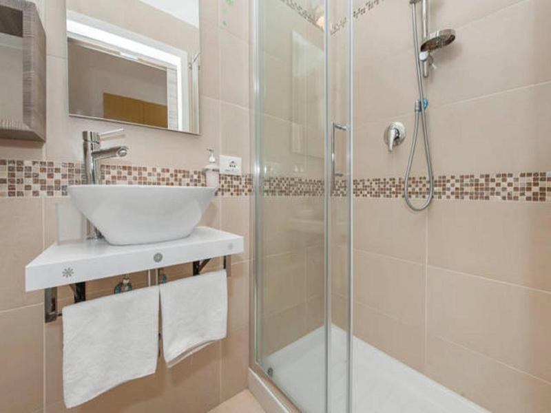 Il Sesto Suites Central image