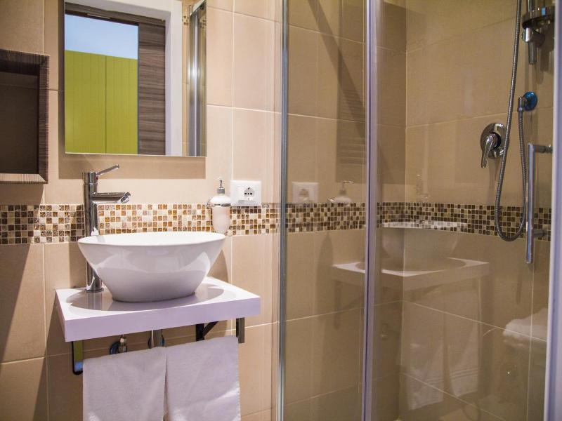 Il Sesto Suites Central image