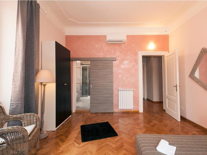 Il Sesto Suites Central image