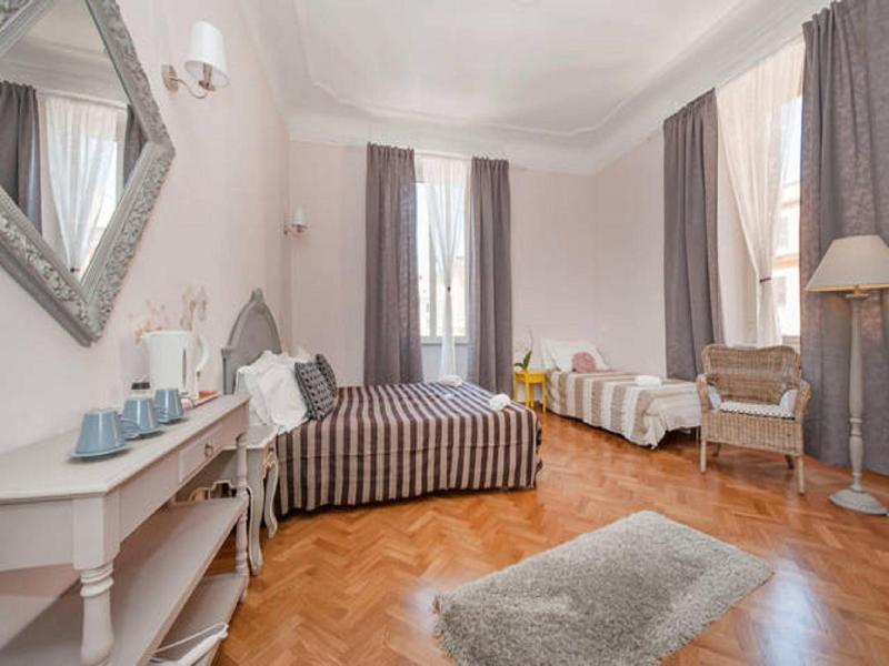 Il Sesto Suites Central image