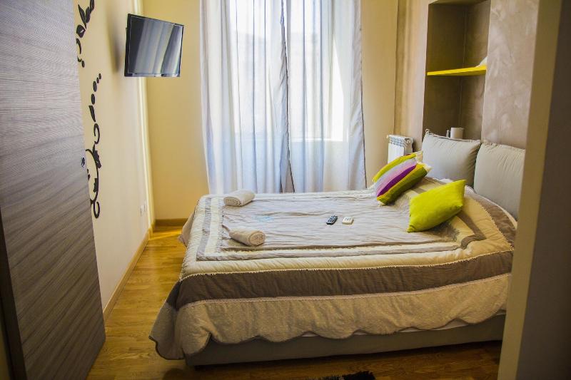 Il Sesto Suites Central image